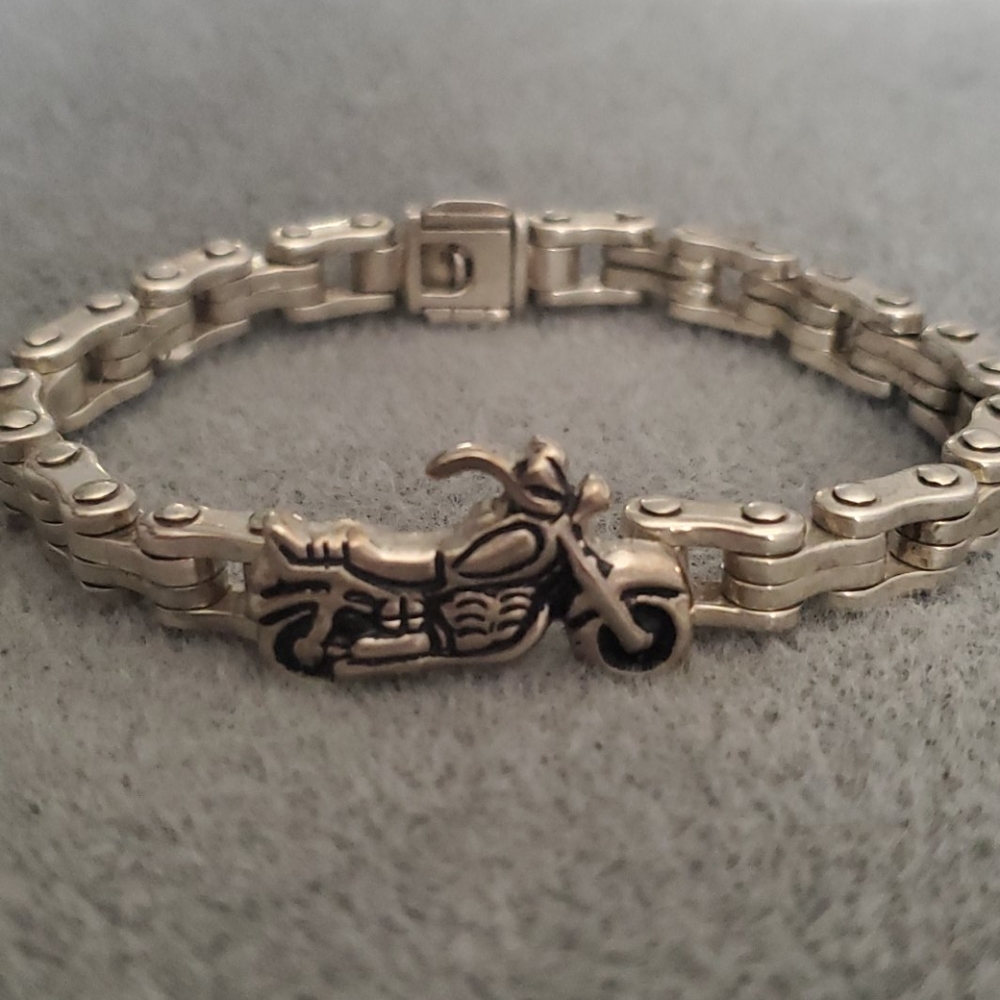 Vintage Mexico sterling motorcycle 🏍 bracelet.